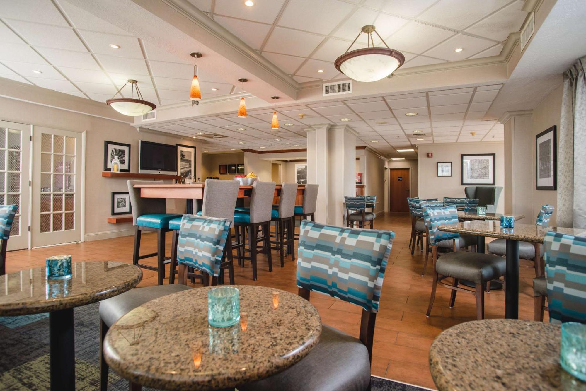 Hampton Inn Joplin Εξωτερικό φωτογραφία