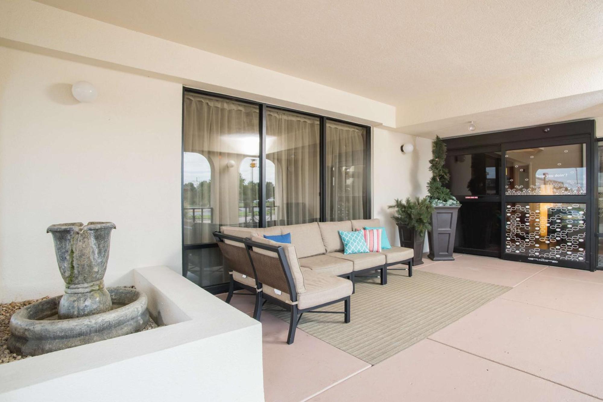 Hampton Inn Joplin Εξωτερικό φωτογραφία