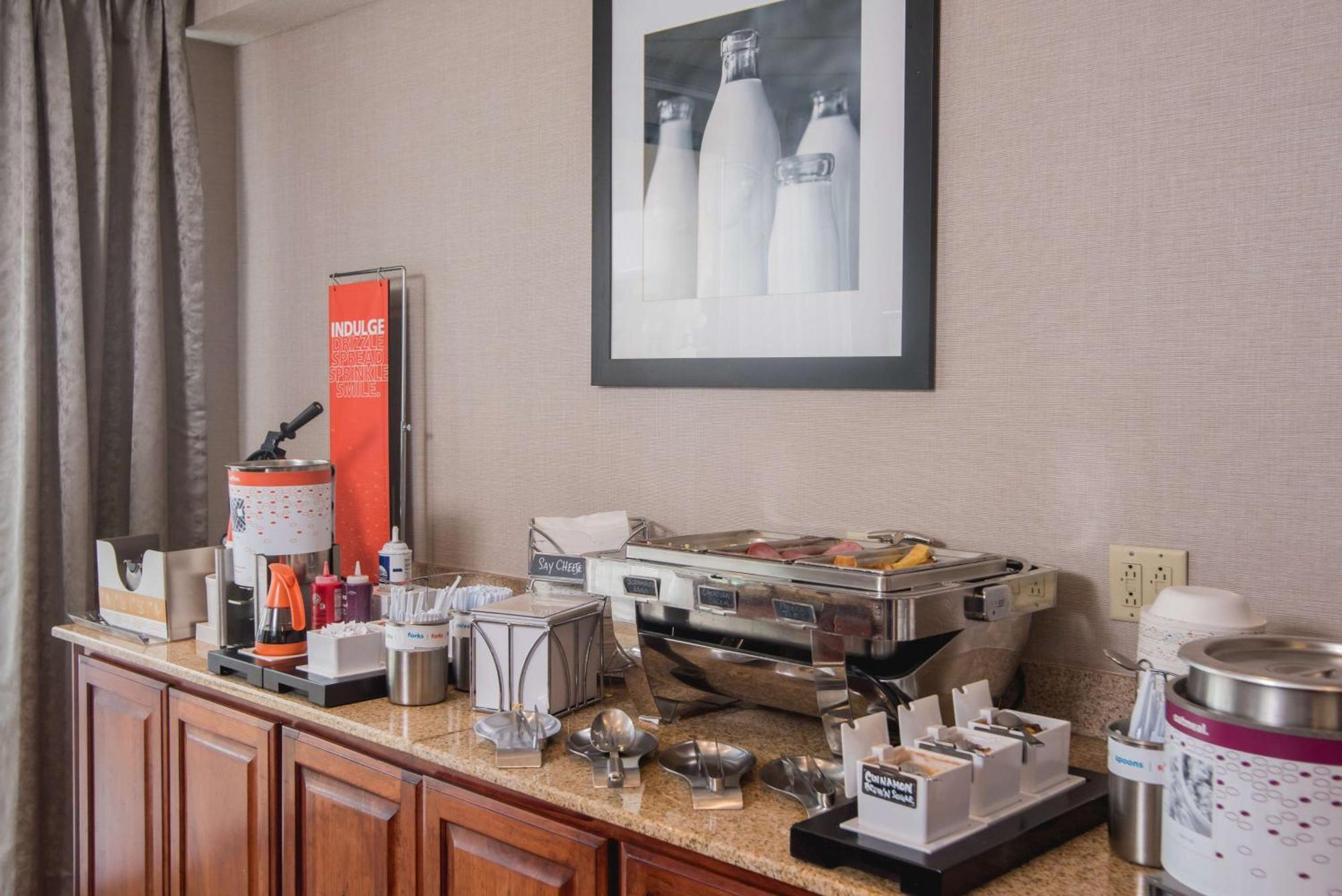 Hampton Inn Joplin Εξωτερικό φωτογραφία